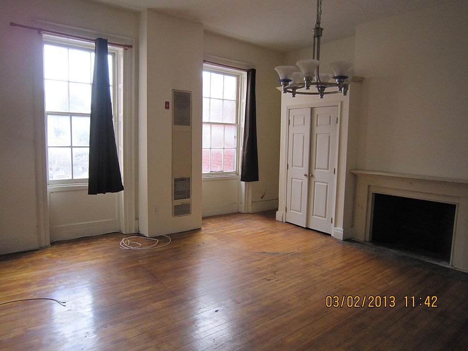 2nd image of 113 State St APT 2B