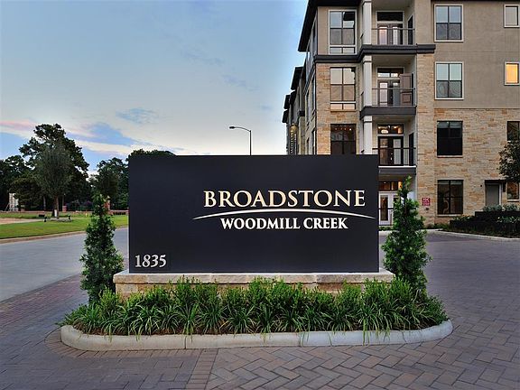 2nd image of 1835 Woodland Field Xing APT 143