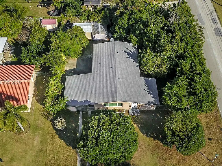 16705 SW 298th Ter — Photo 11