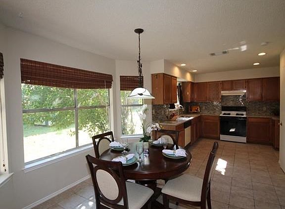 3rd image of 13241 Kerrville Folkway