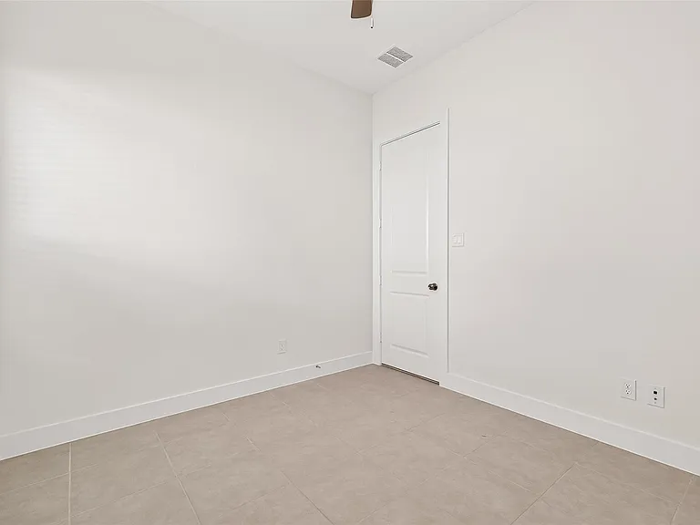 4916 Northern Woods Dr — Photo 28