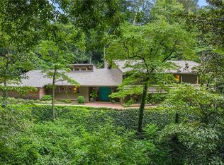 4115 Conway Valley Rd NW, Atlanta, GA 30327