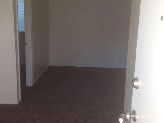 4th image of 2991 N Loma Ave