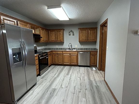 4th image of 719 E Madison St APT A
