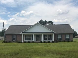 232 Brandon St, Baxley, GA 31513