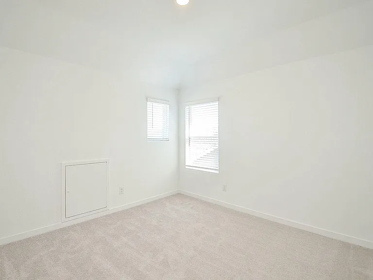 2708 Pine Bluff Dr — Photo 28