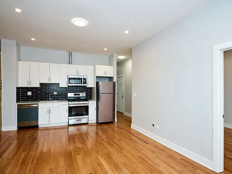 4220 S Calumet Ave #1E — Photo 4