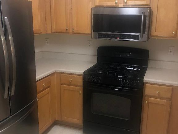 2nd image of 2560 Plymouth Way