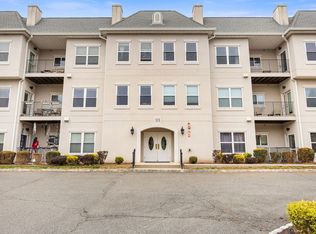 1017 Brittany Dr, Wayne, NJ 07470