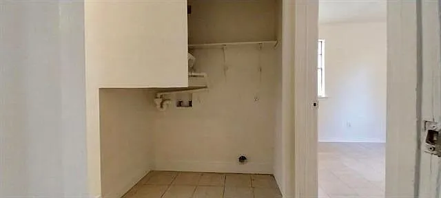 216 Marion Ct — Photo 12
