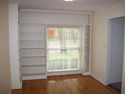 4th image of 892 Lakeland Ct