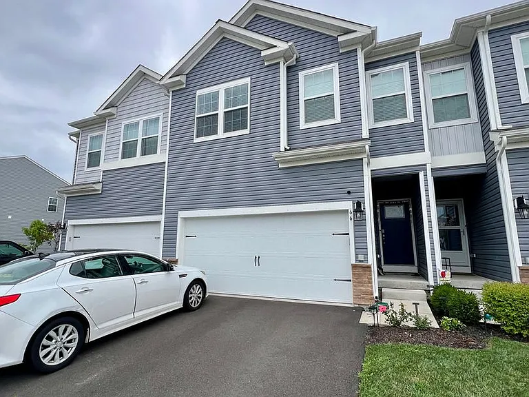38 Fonthill Ct — Photo 2