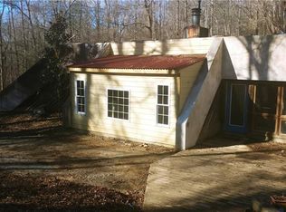 3215 Stonewall Tell Rd, Atlanta, GA 30349