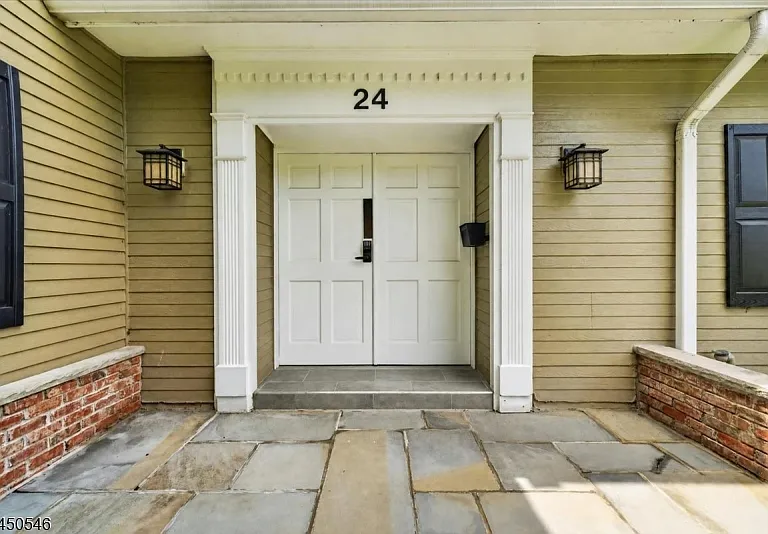 24 Heritage Dr #B — Photo 18