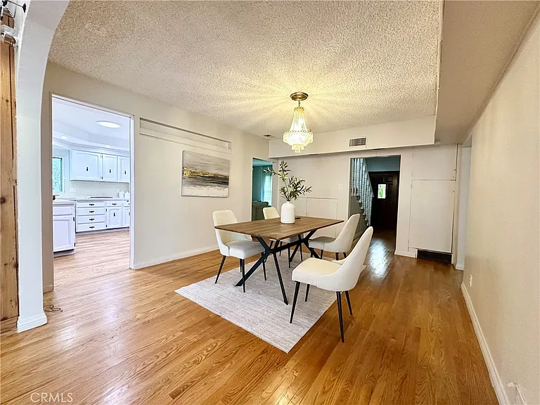 6220 Etiwanda Ave — Photo 8