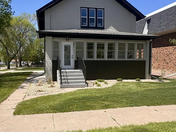 2nd image of 601 N 1st St