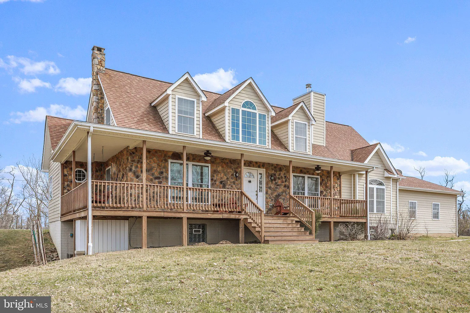 894 Bluffs Bluebird Trl photo 1