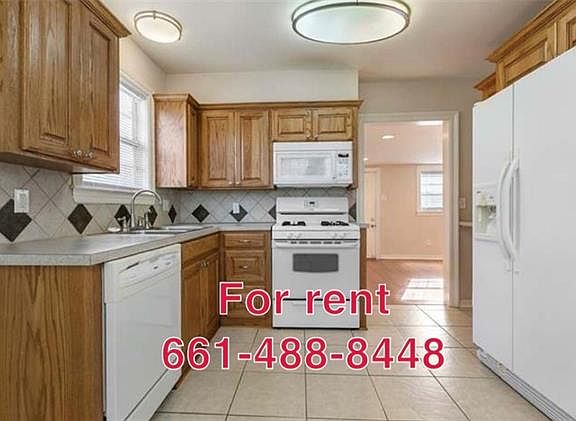 5th image of 7 Carroll Dr #1