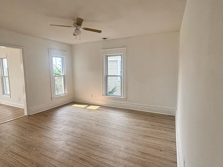 736 N 2nd St — Photo 11