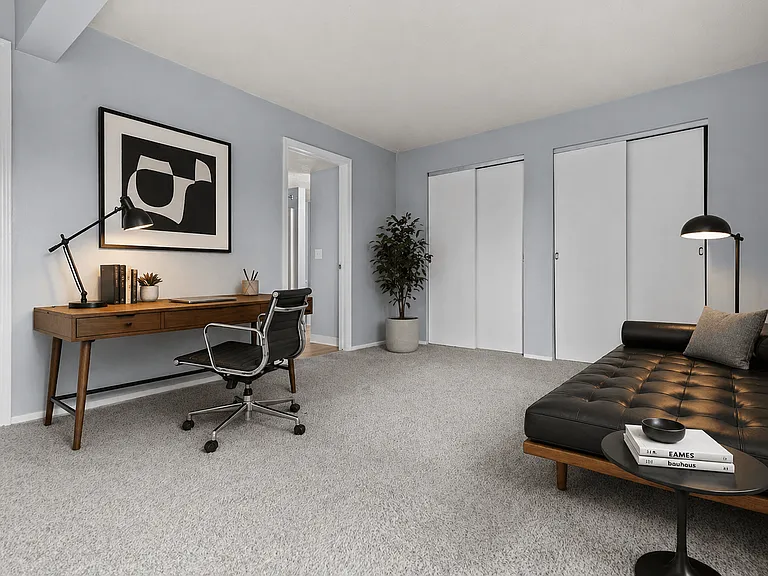 Fairfax Apartments - Lansing, MI — Photo 15