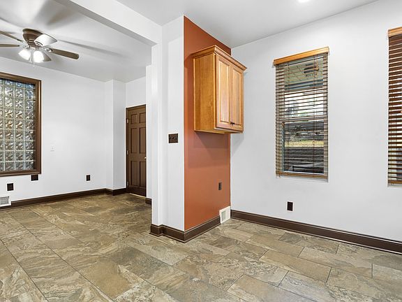 5th image of 542 2nd St