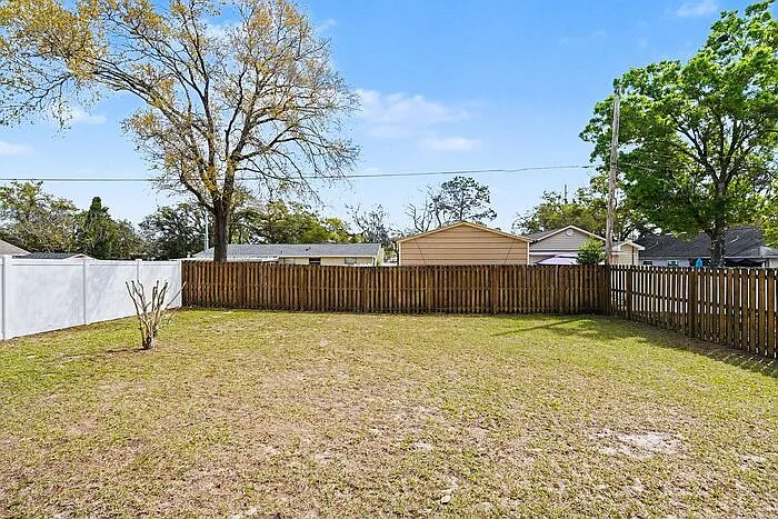 9605 N Edison Ave — Photo 25