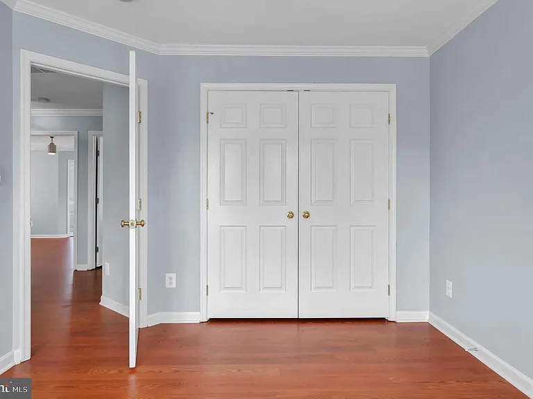 2548 Port Potomac Ave — Photo 30