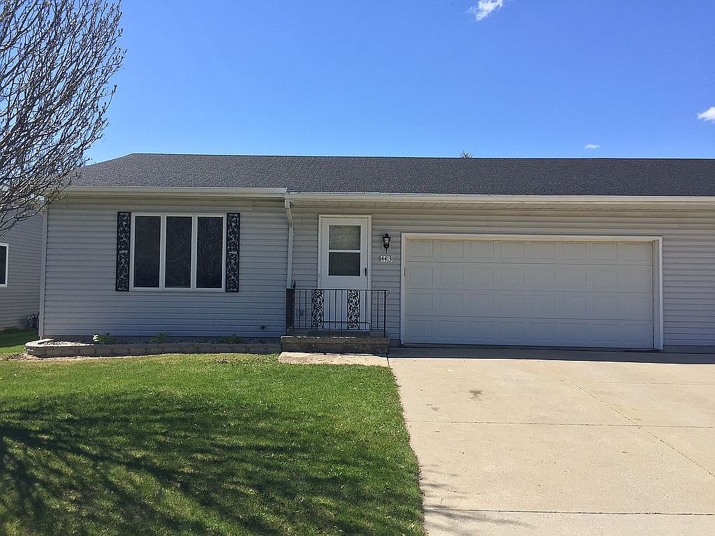 4413 Menasha Ave, Manitowoc, WI 54220 Zillow