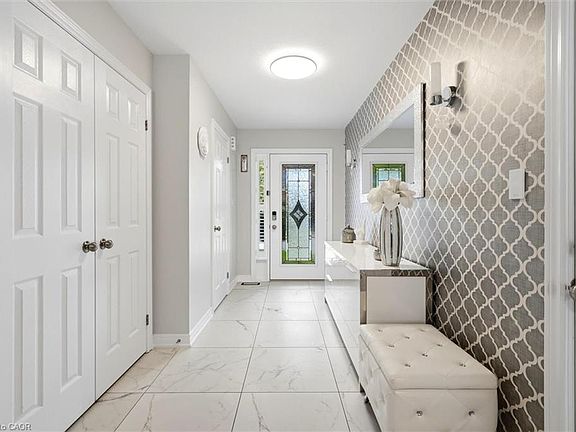 5th image of 84 Periwinkle Dr