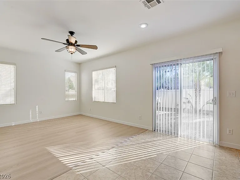 5389 Encino Springs Ave — Photo 12