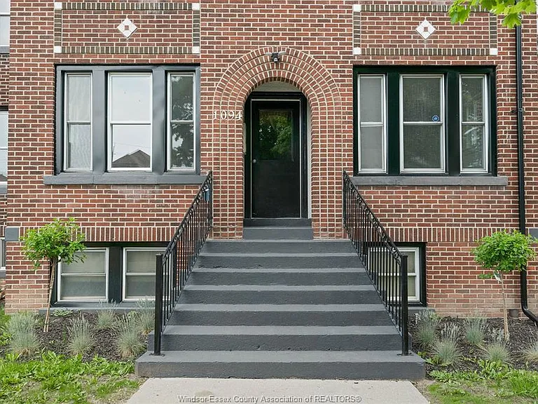 1094 Lincoln Rd — Photo 6