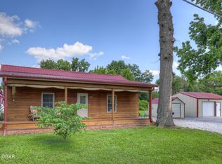 1001 E 12th St, Lamar, MO 64759