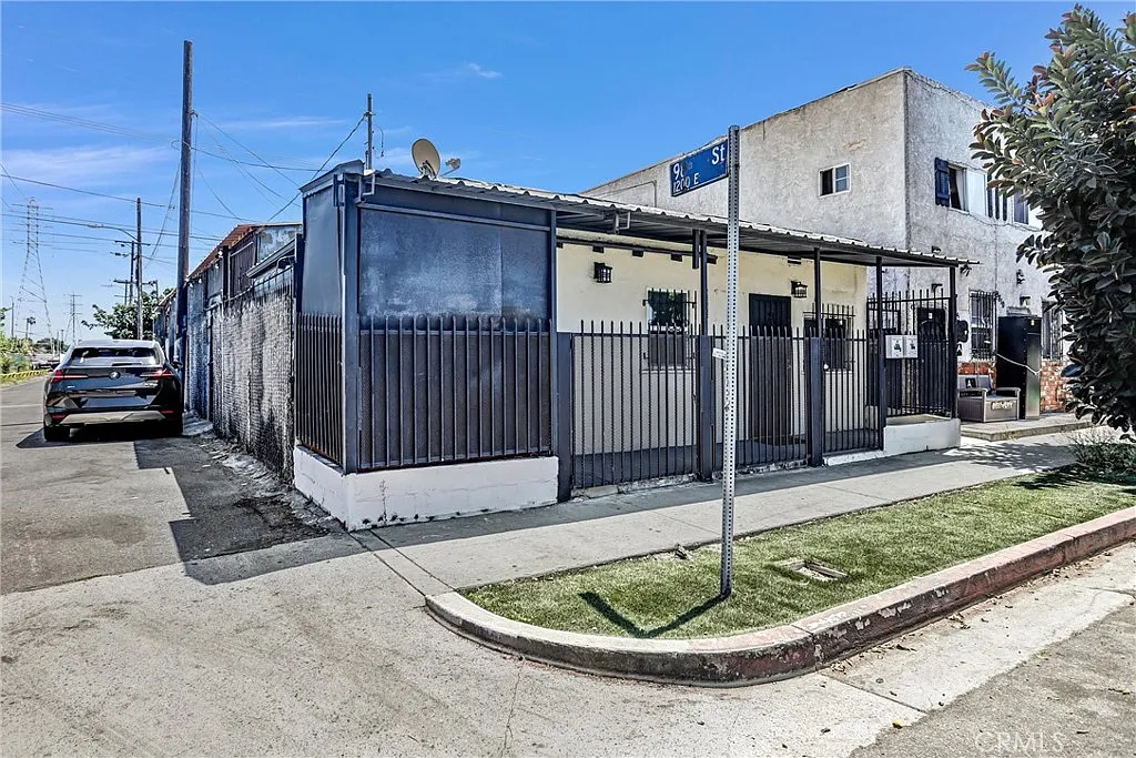 1 bed, 500 sqft, $1,650 — Photo 3