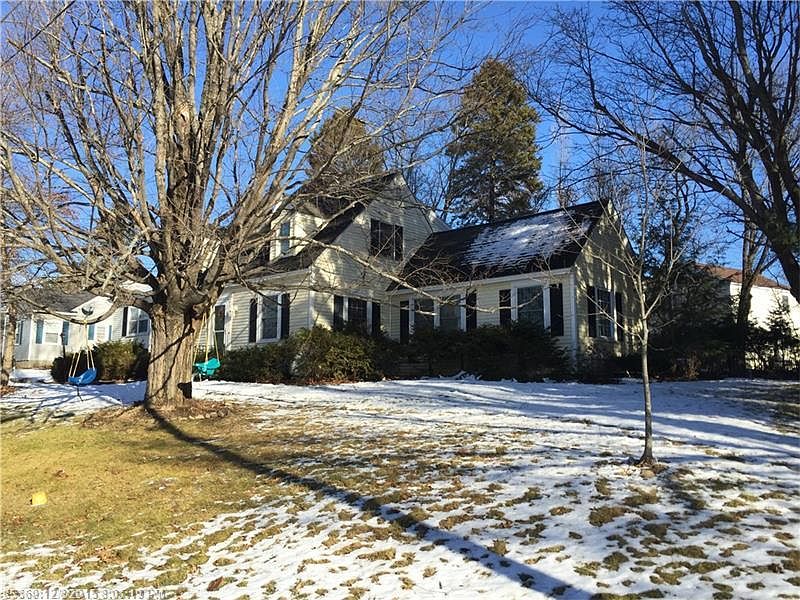 2nd image of 81 Barton St