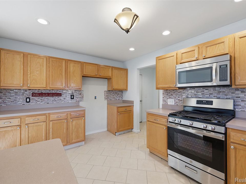 51343 Fantasia Dr, photo 23