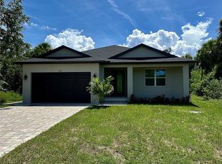 107 Bebb Ct, Rotonda West, FL 33947