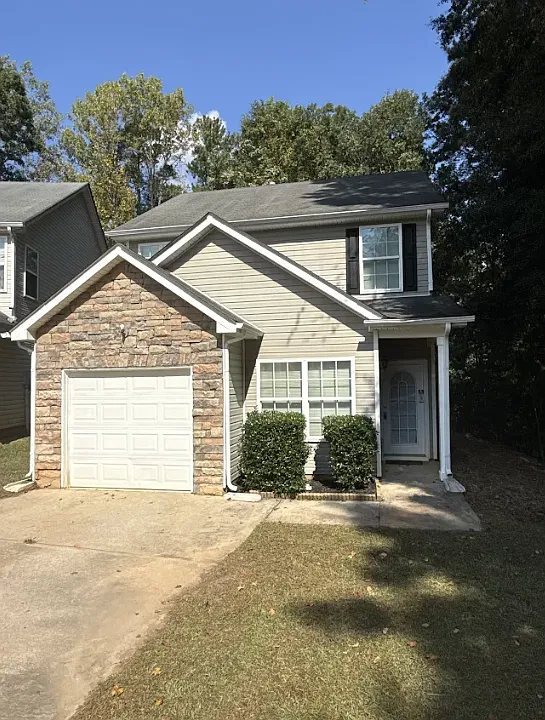 7704 Newbury Dr