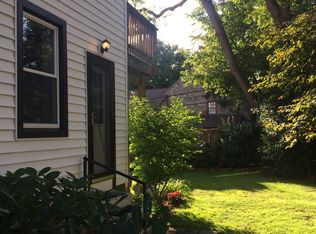 18 W Hartwell Ln, Philadelphia, PA 19118