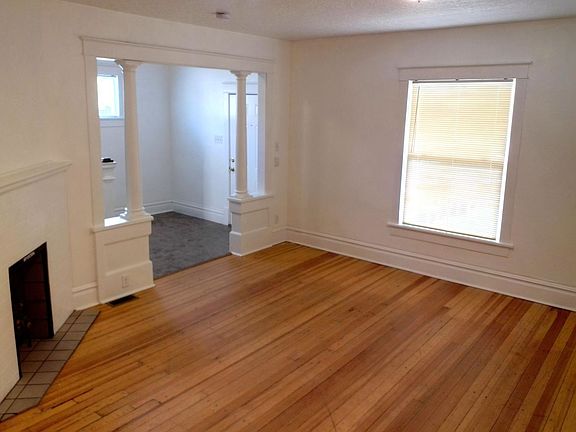 5th image of 1833 10th Ave