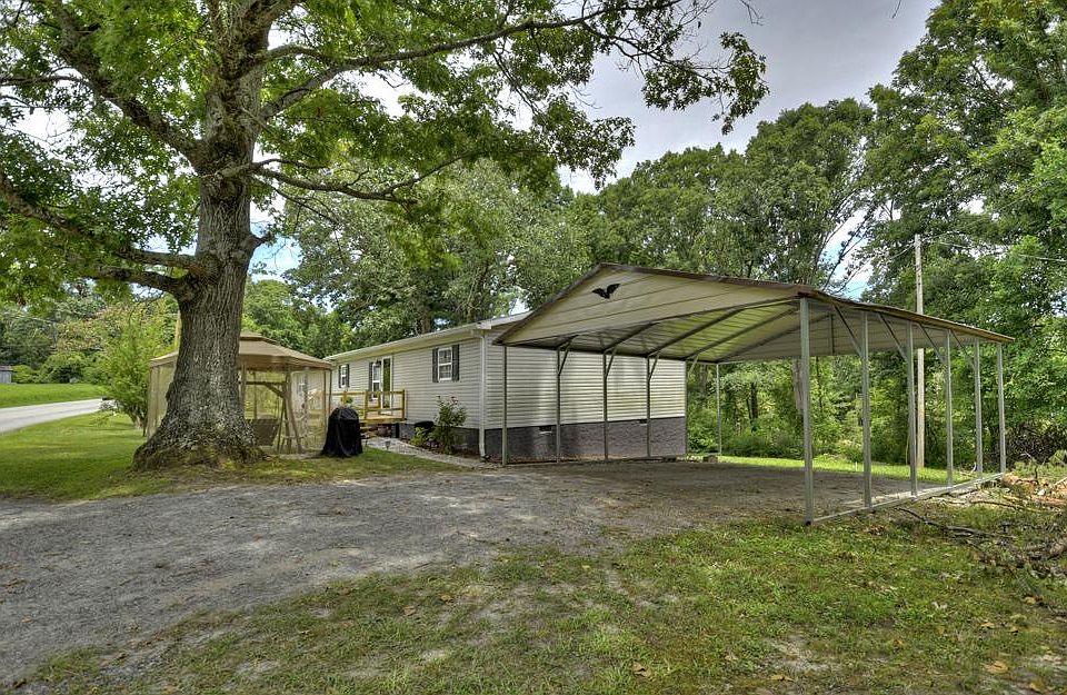 1st image of 844 Goss Rd