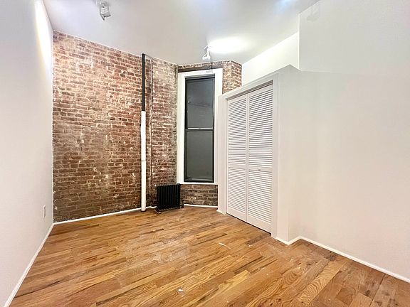 3rd image of 62 New York Ave #1