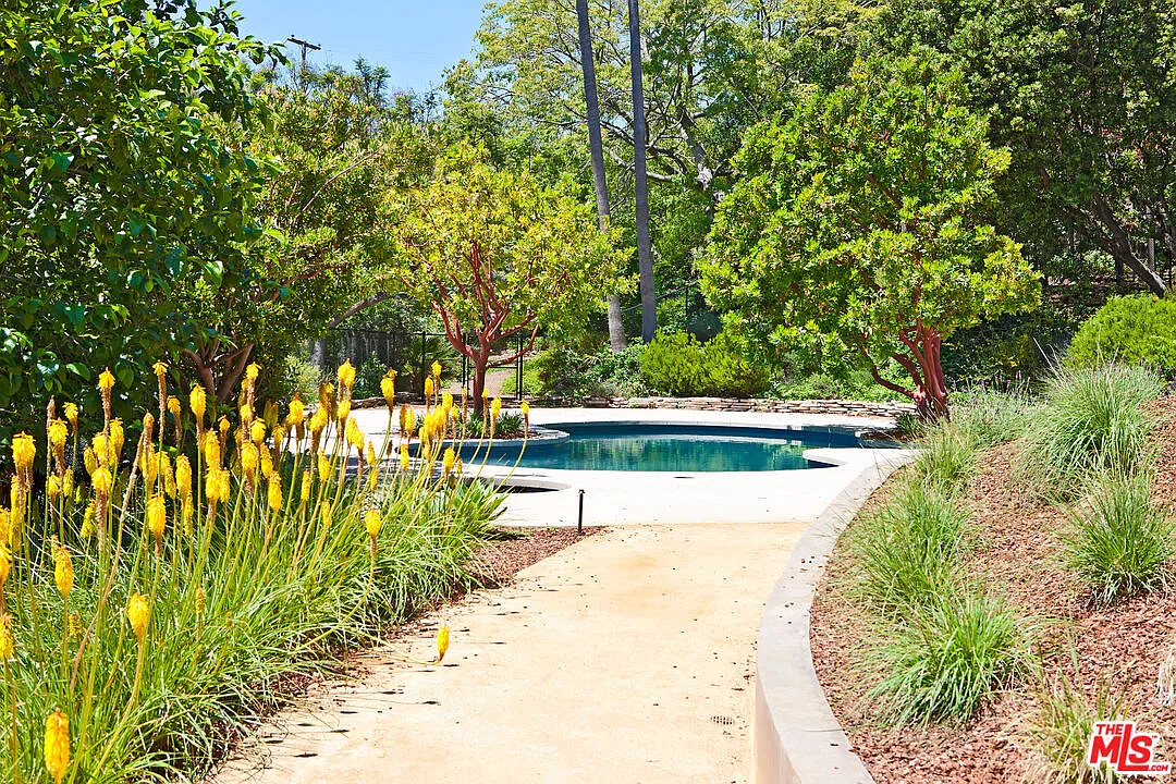 3 bed, 4.0 bath, 3232 sqft, $25,000 — Photo 4