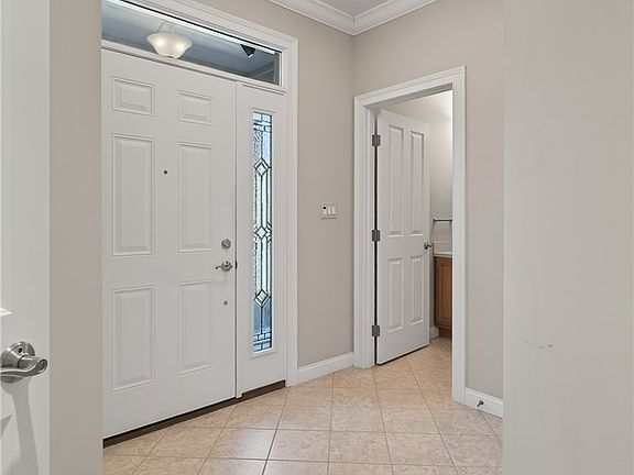 3rd image of 846 Maridon Ct