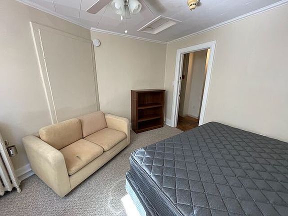 4th image of 526 Stewart Ave #34