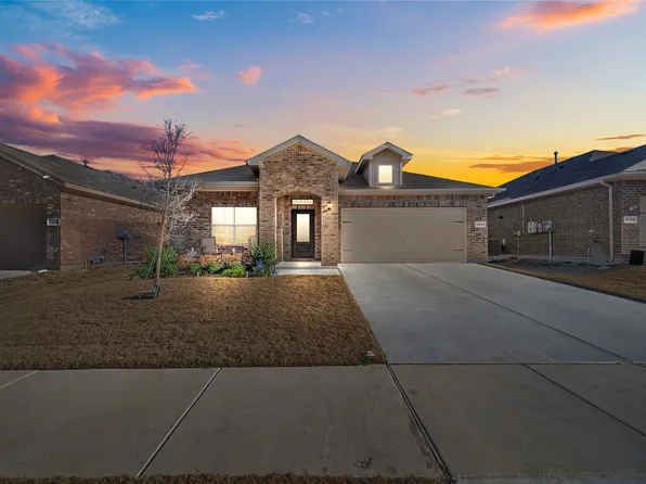 5229 Blue Night Dr, Fort Worth, TX 76179
