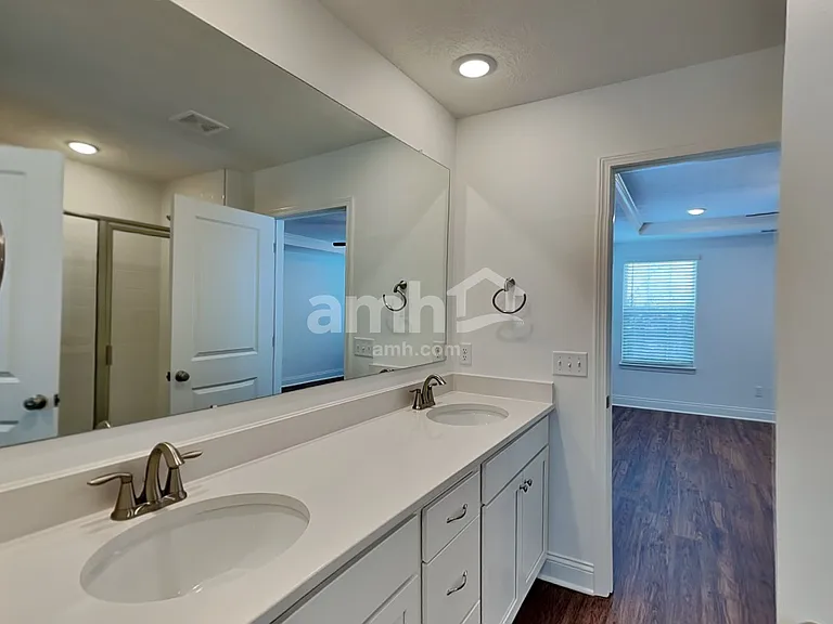 886 Castor Dr — Photo 14