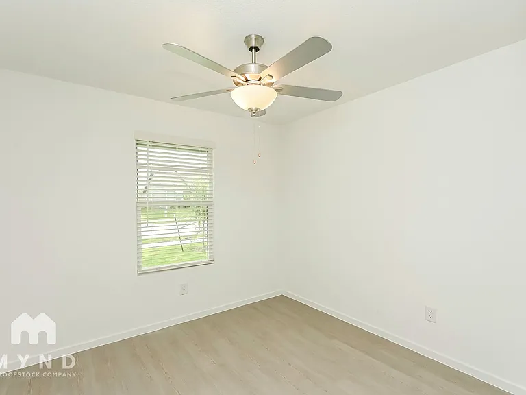 2701 Mistwood Dr — Photo 19