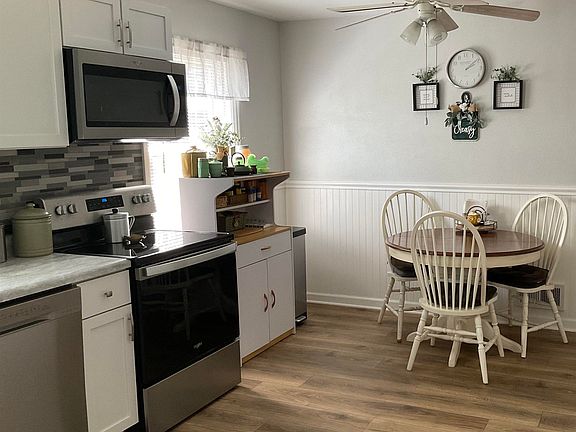4th image of 1193 Florence Ave
