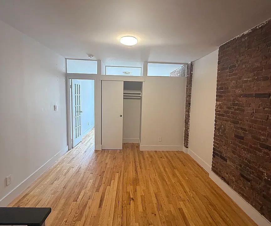 1st image of 166 Elizabeth St APT 2a