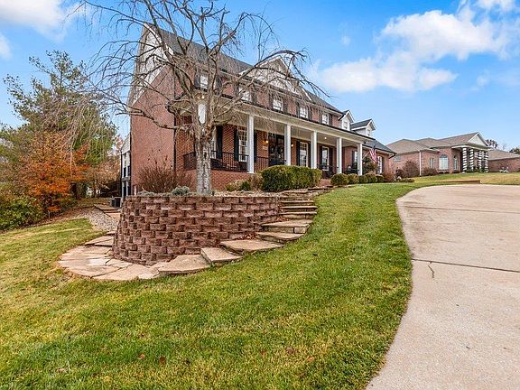 2nd image of 2521 Bridle Path Ct